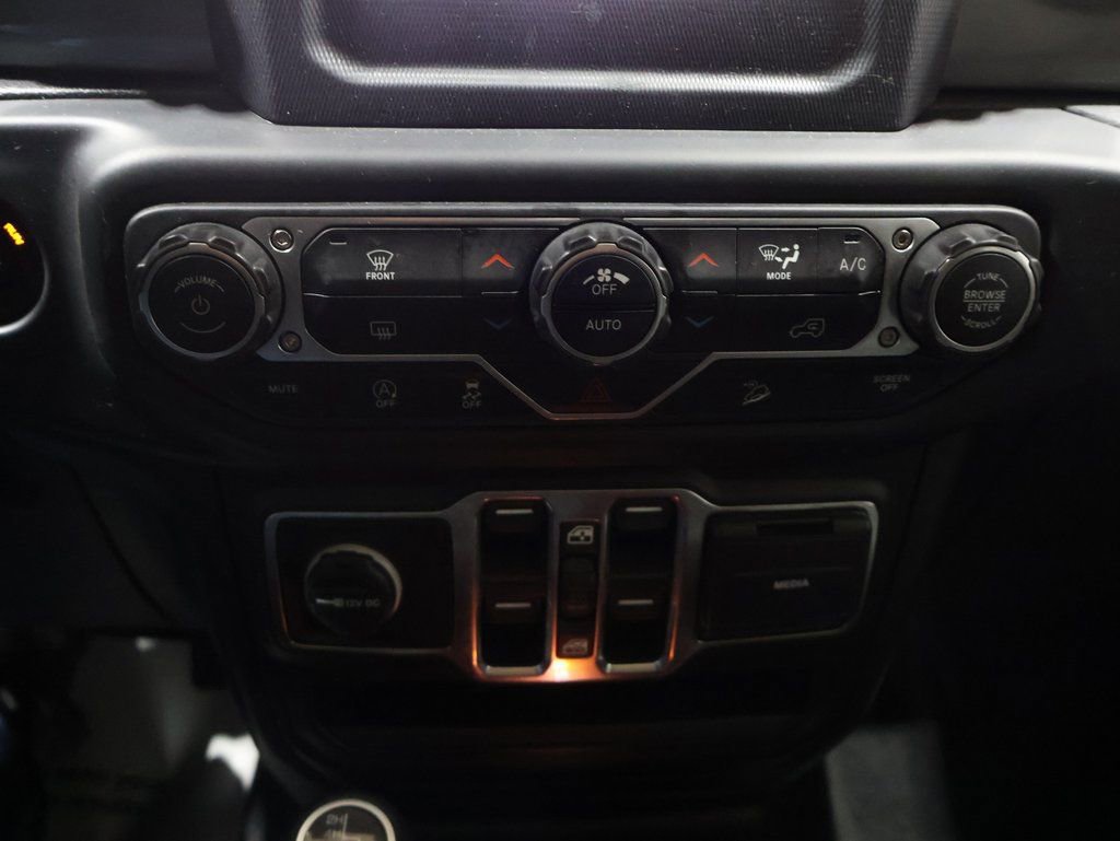 Used 2021 Jeep Wrangler Unlimited Sahara image 33