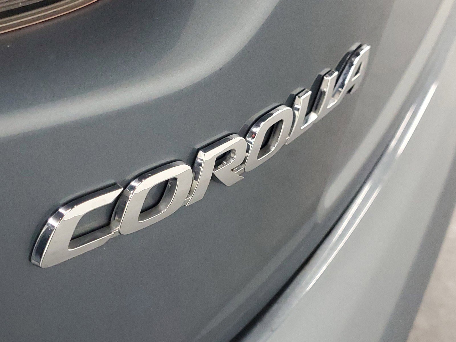 Used 2021 Toyota Corolla LE image 9