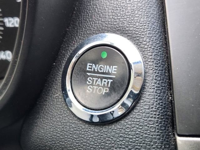 Used 2020 Ford EcoSport SE w/ SE Convenience Package image 19