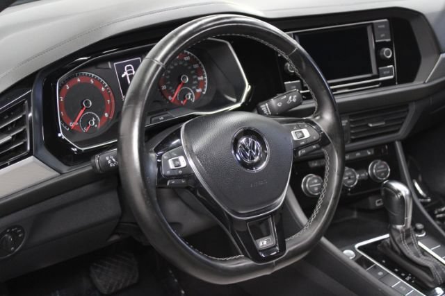 Used 2019 Volkswagen Jetta R-Line w/ R-Line Cold Weather Package FWD image 15