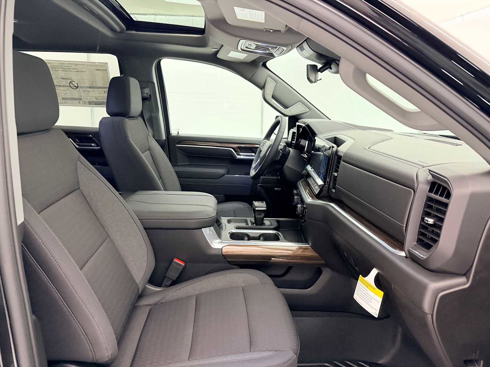 New 2026 Chevrolet Silverado 1500 RST w/ Dark Appearance Package image 26