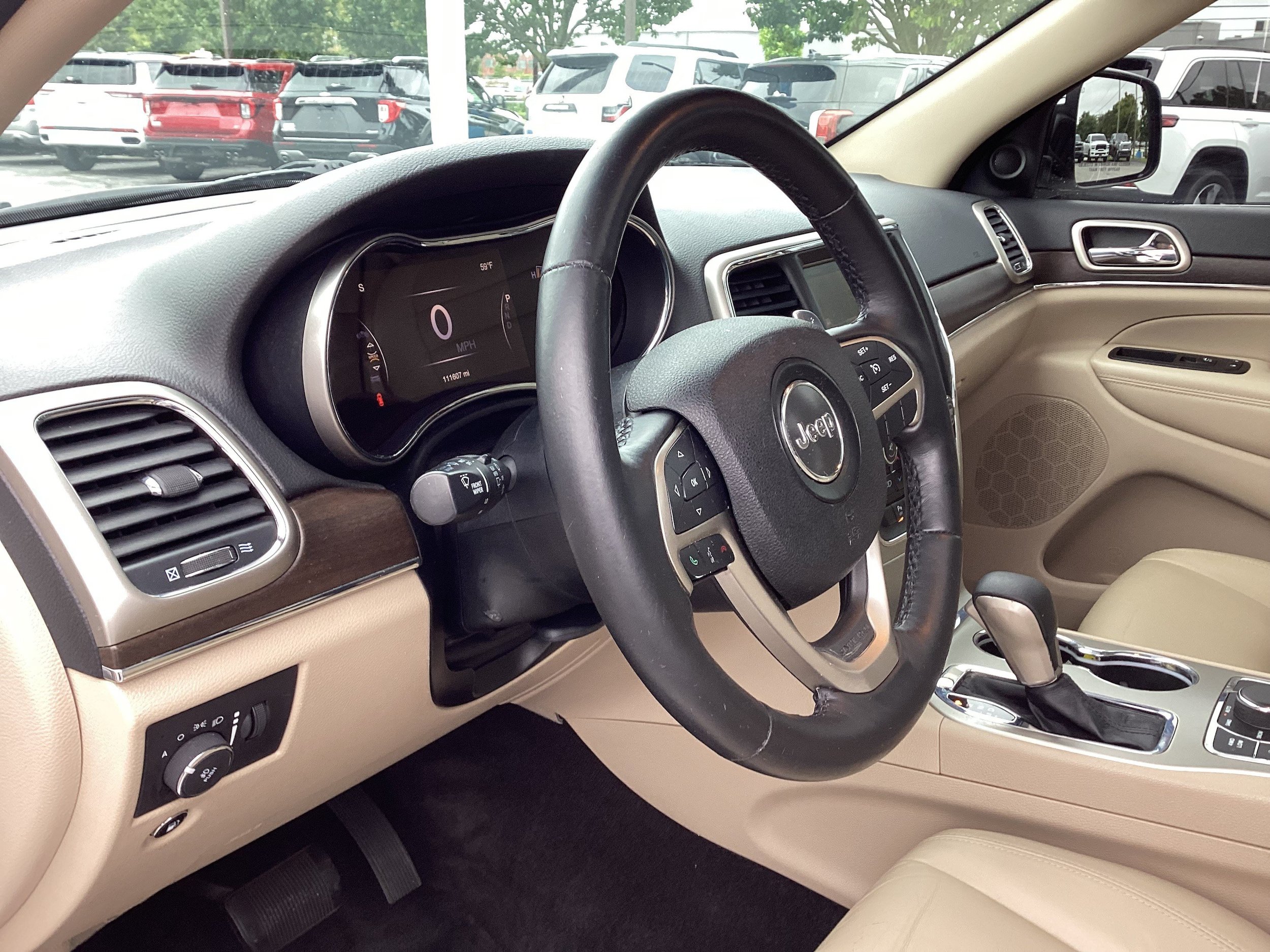 Used 2016 Jeep Grand Cherokee Limited AWD/4WD image 11