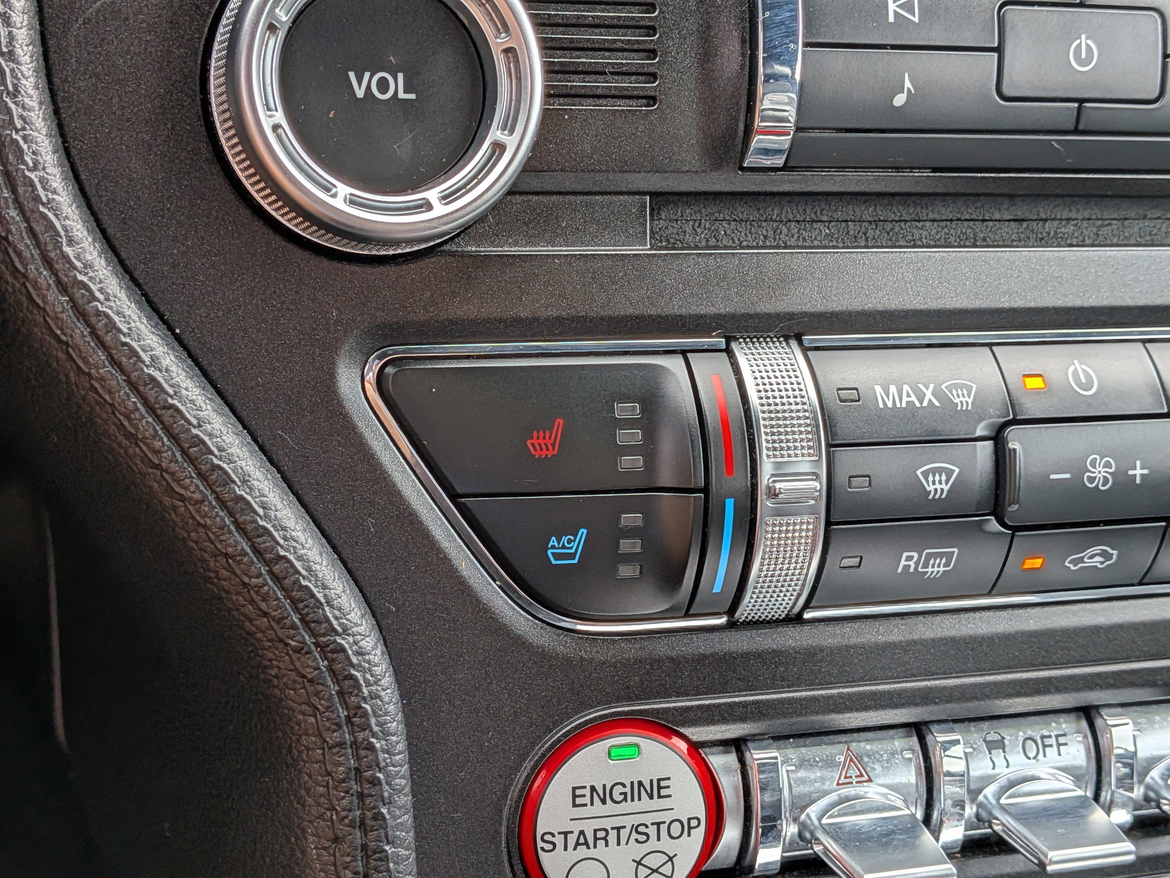 Used 2015 Ford Mustang GT Premium w/ Equipment Group 401A image 28