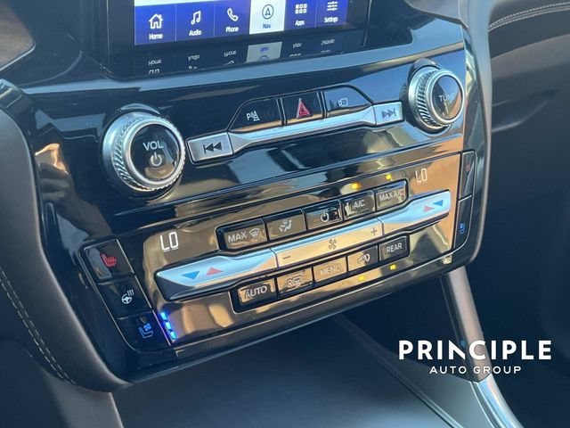 Used 2021 Ford Explorer King Ranch w/ Premium Technology Package RWD image 27