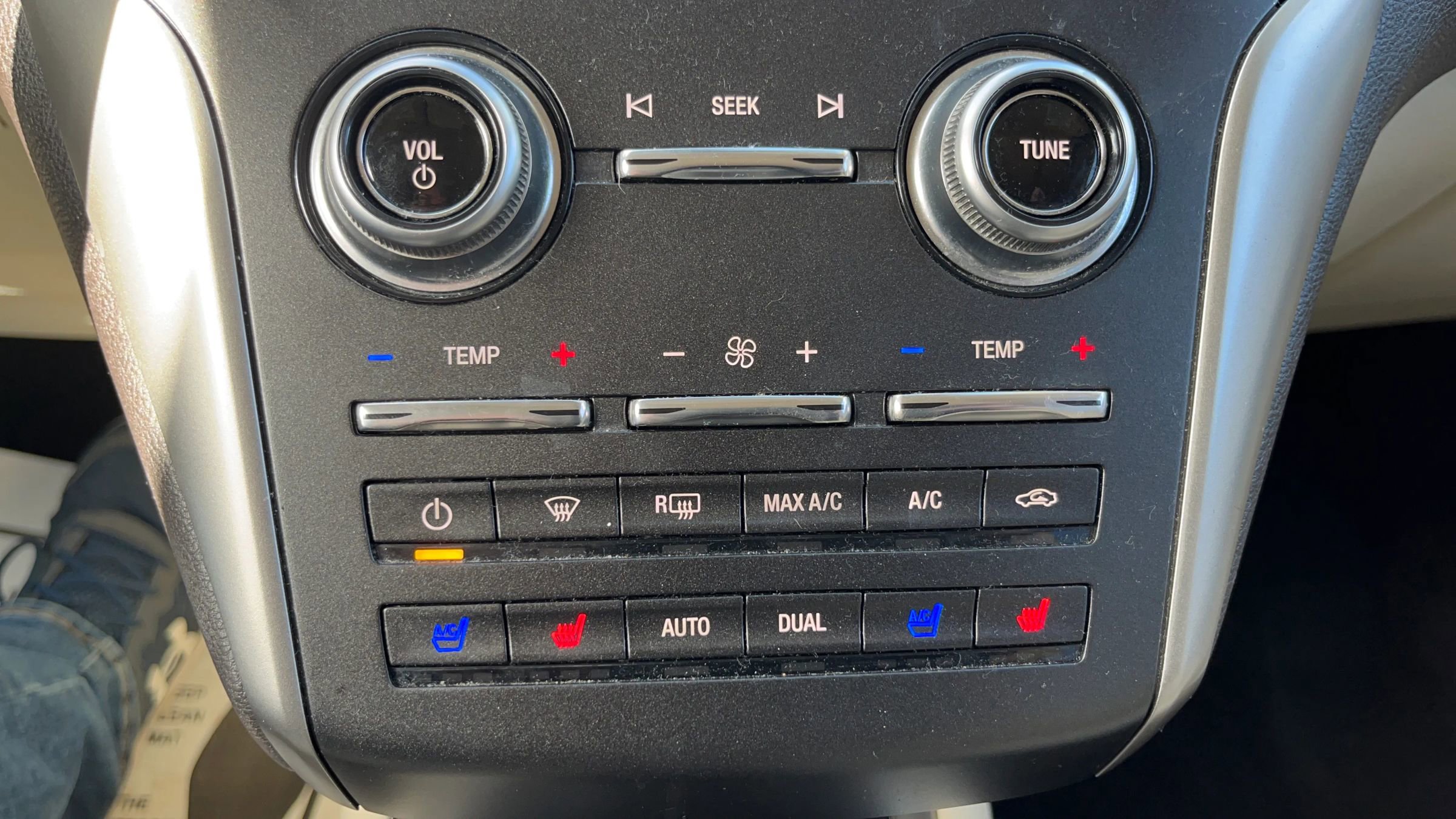 Used 2016 Lincoln MKC Reserve w/ Lincoln MKC Climate Package image 29