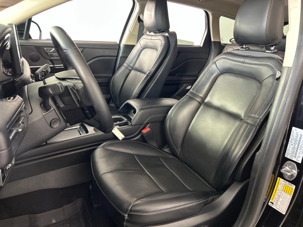 Used 2024 Lincoln Corsair AWD w/ Equipment Group 101A image 16