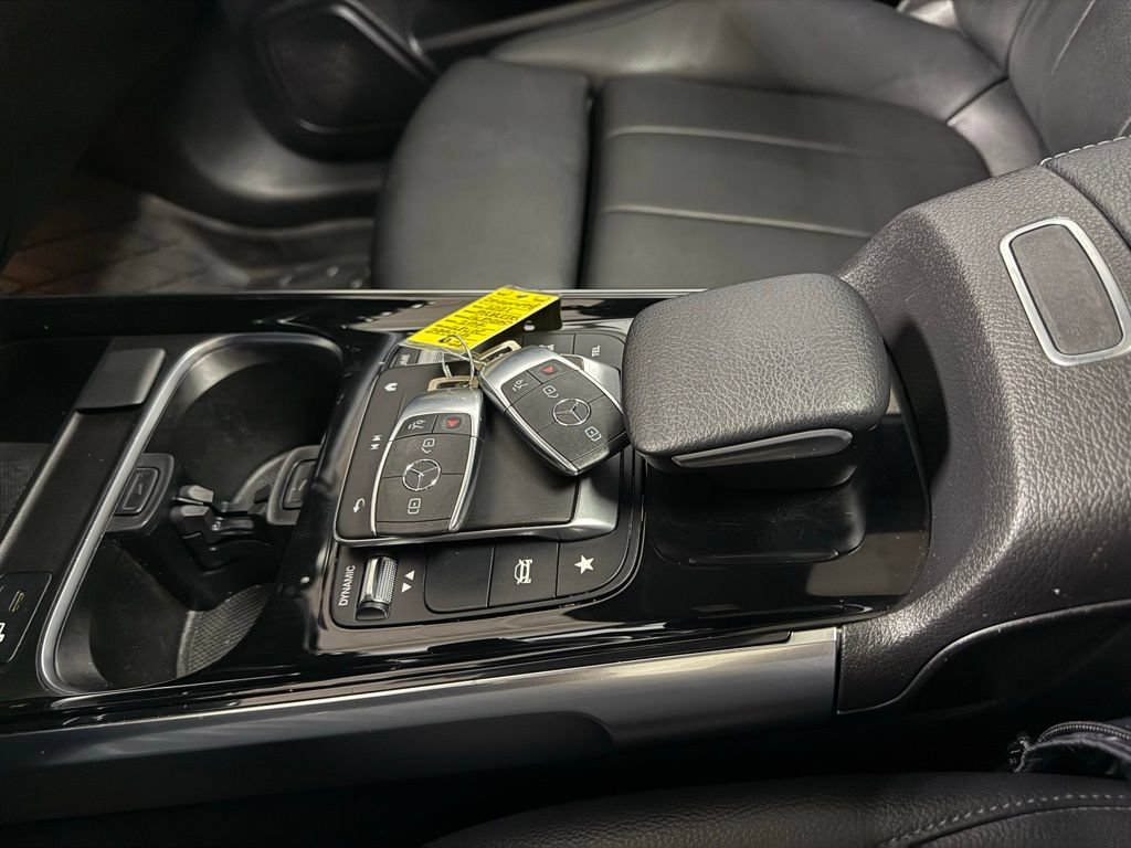 Used 2021 Mercedes-Benz GLB 250 4MATIC image 15