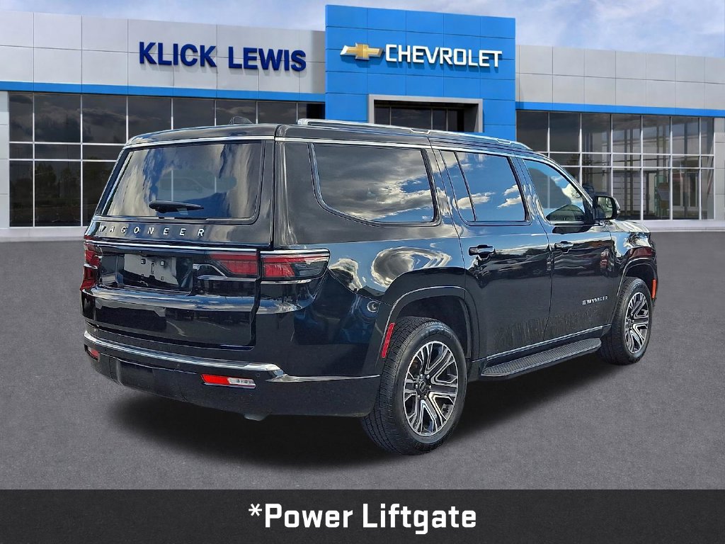 Used 2025 Jeep Wagoneer Series II AWD/4WD image 8