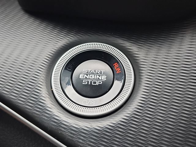 Used 2025 Jeep Grand Cherokee L Laredo w/ Luxury Tech Group I RWD image 30