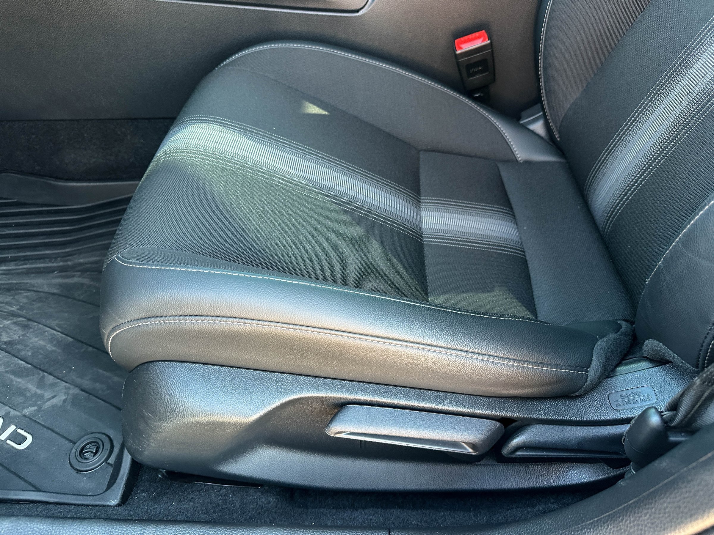 Used 2025 Honda Civic Sport image 15
