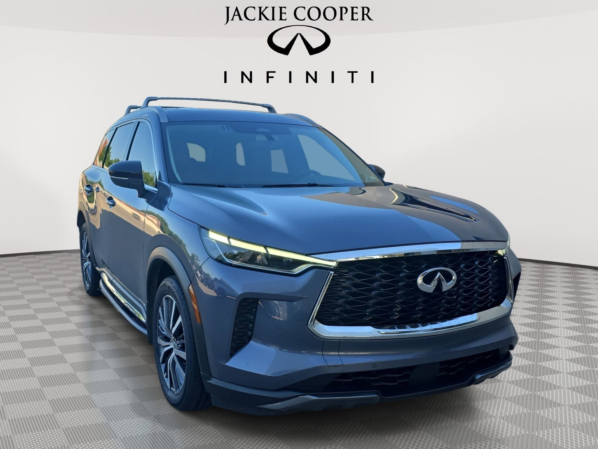 Certified 2023 INFINITI QX60 Sensory w/ Vision Package AWD/4WD image 3
