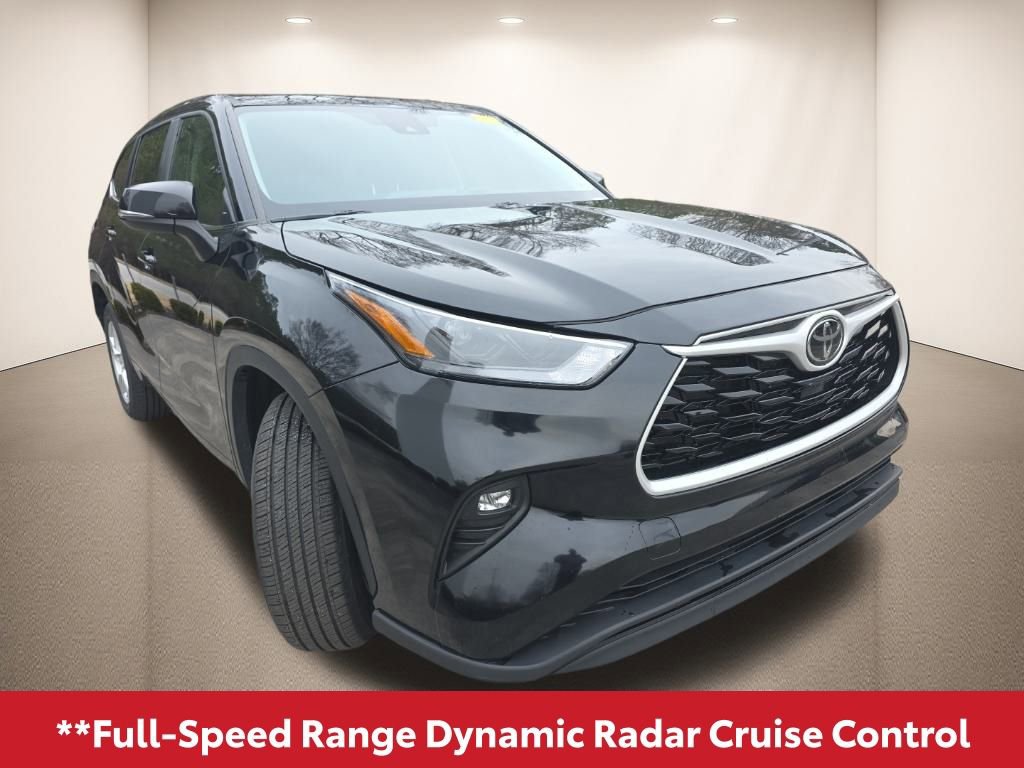 Used 2024 Toyota Highlander LE image 9