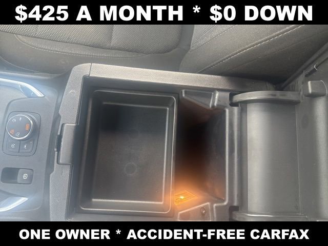 Used 2023 Chevrolet Traverse LT image 21