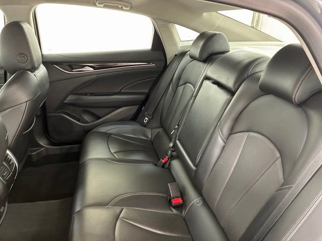 Used 2019 Buick LaCrosse Essence image 18
