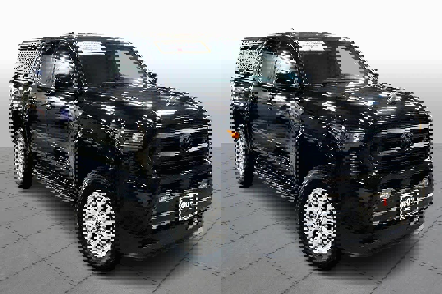 Certified 2025 Toyota Tacoma SR5 image 3