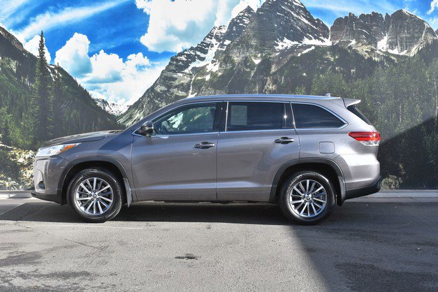 Certified 2017 Toyota Highlander XLE image 7
