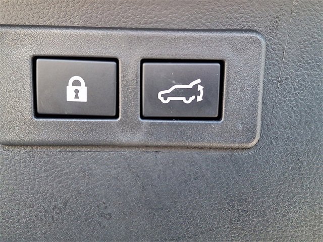 Used 2025 Subaru Outback Premium image 30