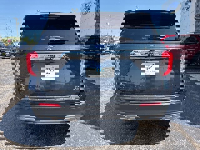 Certified 2023 Ford Explorer XLT w/ Equipment Group 202A image 5