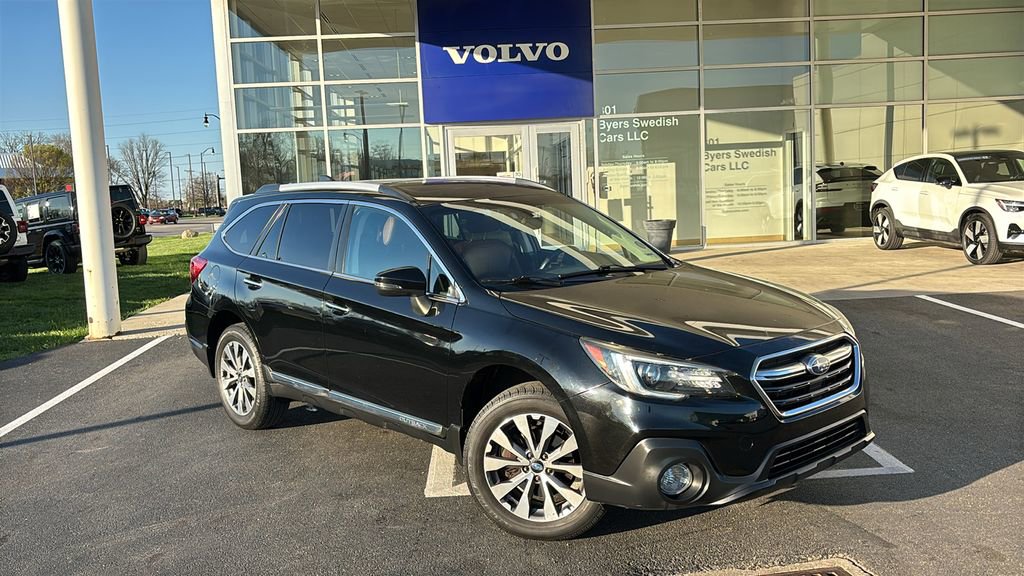 Used 2019 Subaru Outback 2.5i Touring AWD/4WD image 2