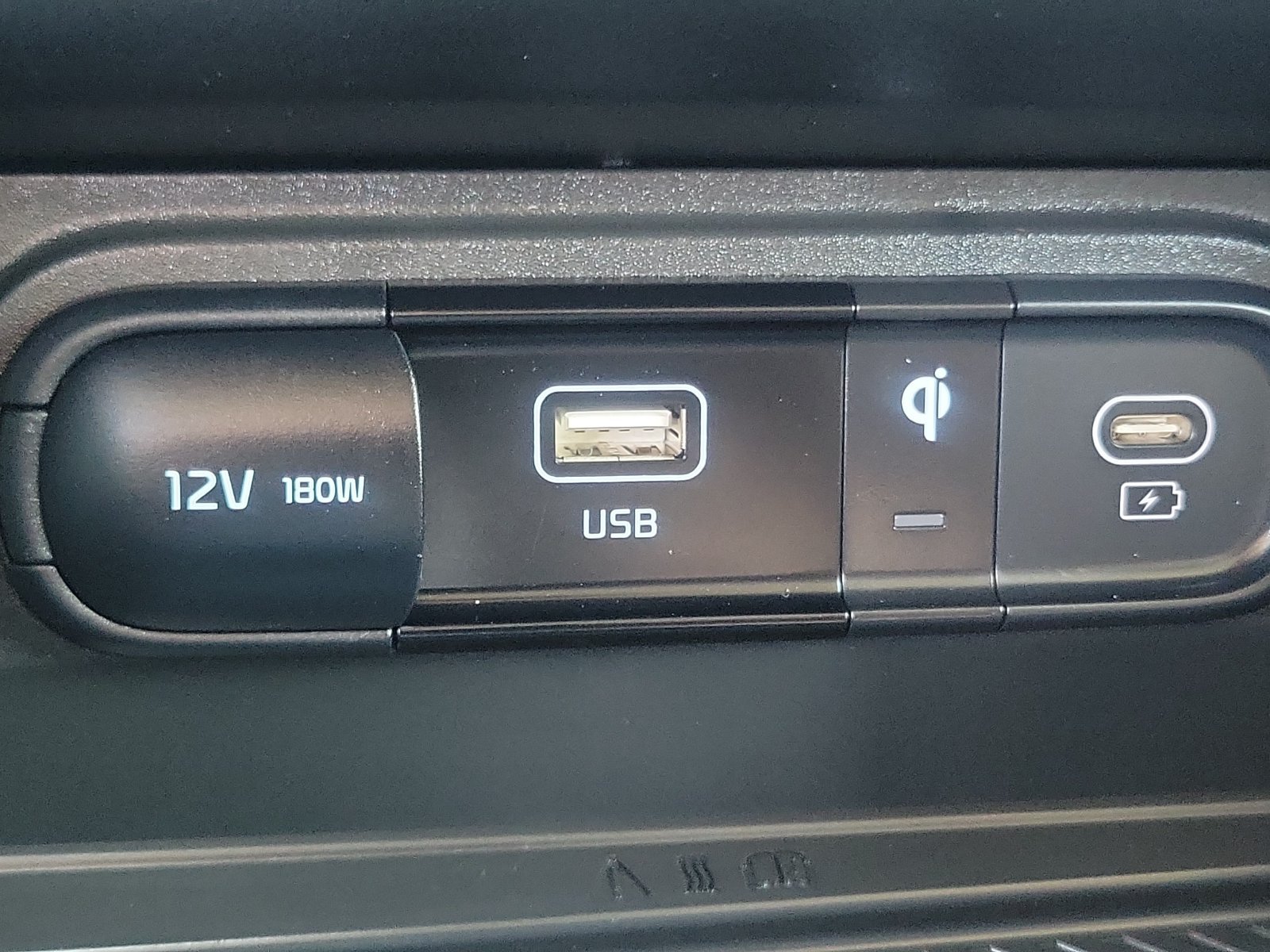 Used 2025 Kia Sportage SX FWD image 15