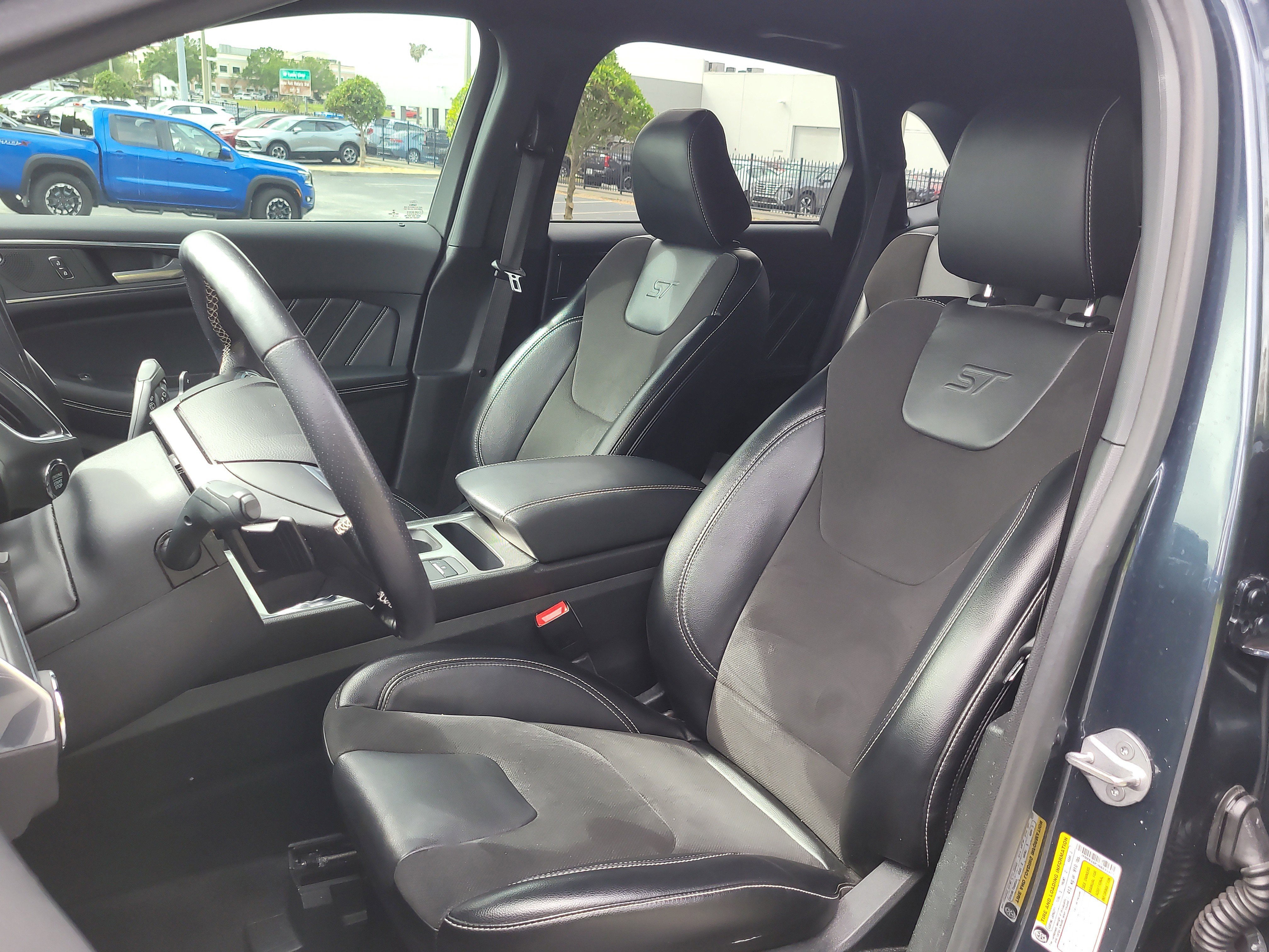 Used 2022 Ford Edge ST AWD/4WD image 21