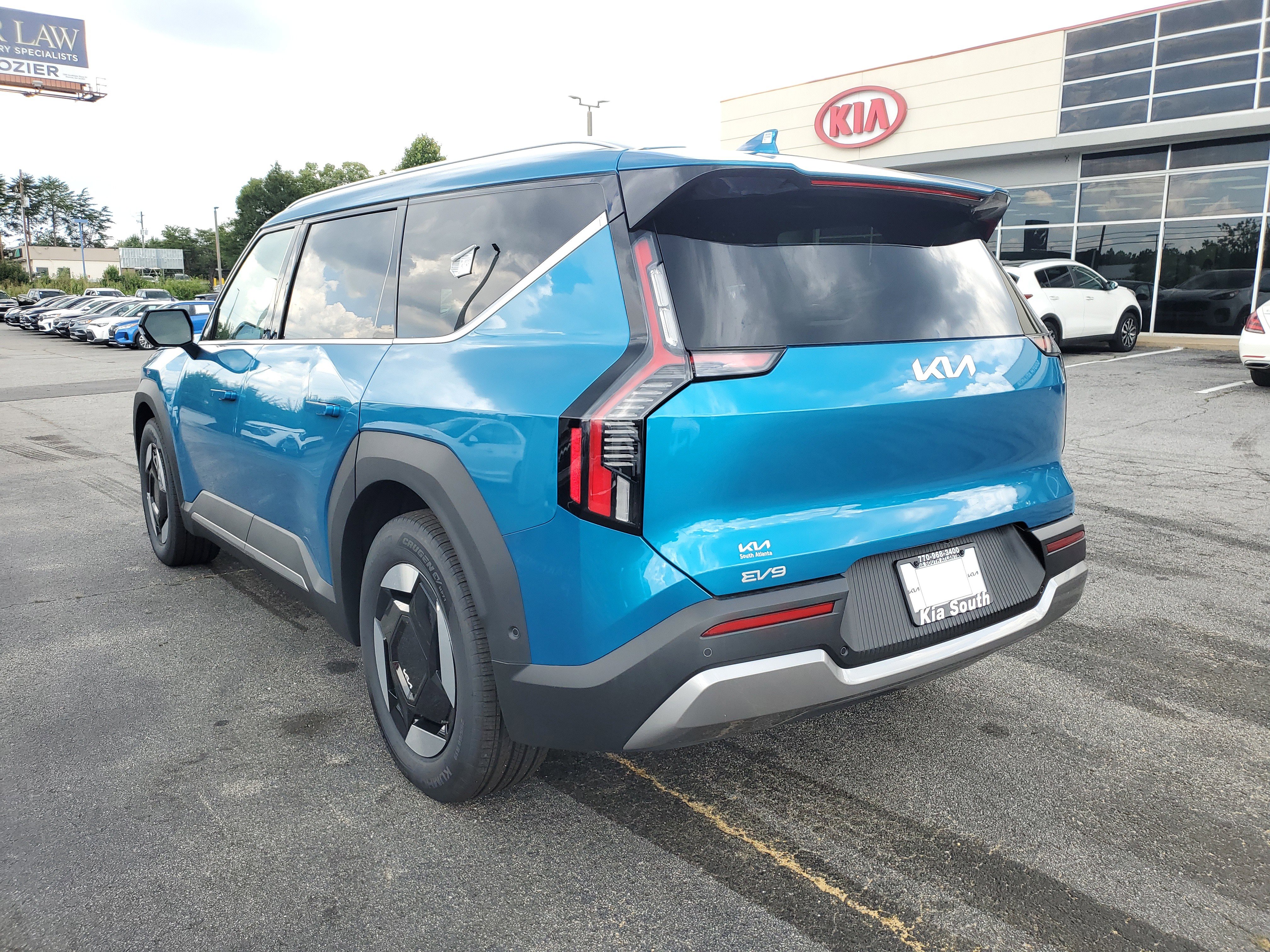 New 2026 Kia EV9 Wind image 4