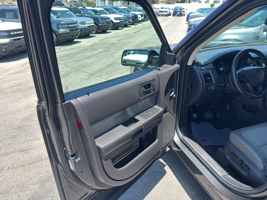 Certified 2019 Ford Flex SEL w/ Equipment Group 202A FWD image 7