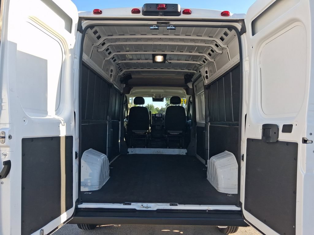 Used 2025 RAM ProMaster 2500 w/ Convenience Group FWD image 7