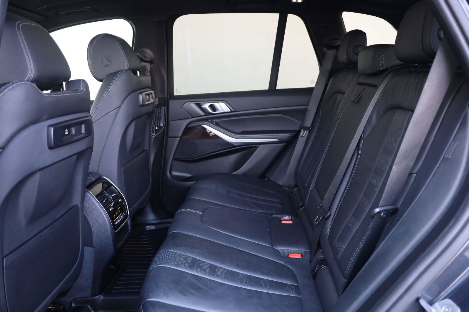 Used 2019 BMW X5 xDrive40i w/ Convenience Package AWD/4WD image 21