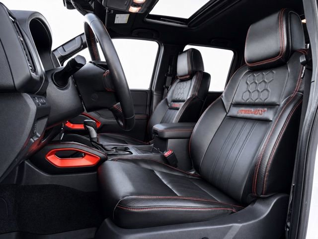 Used 2024 Nissan Frontier PRO-4X w/ Pro Premium Package AWD/4WD image 11