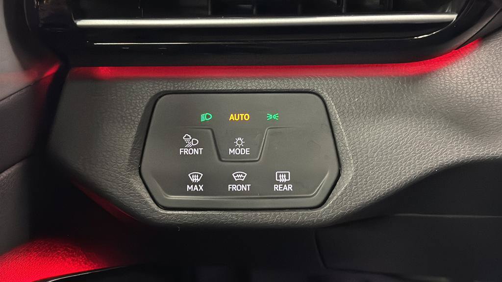 Used 2023 Volkswagen ID.4 Pro S AWD/4WD image 31