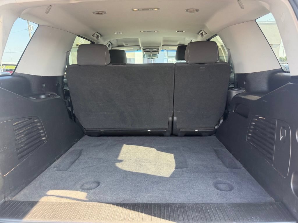 Used 2019 Chevrolet Tahoe LS AWD/4WD image 16