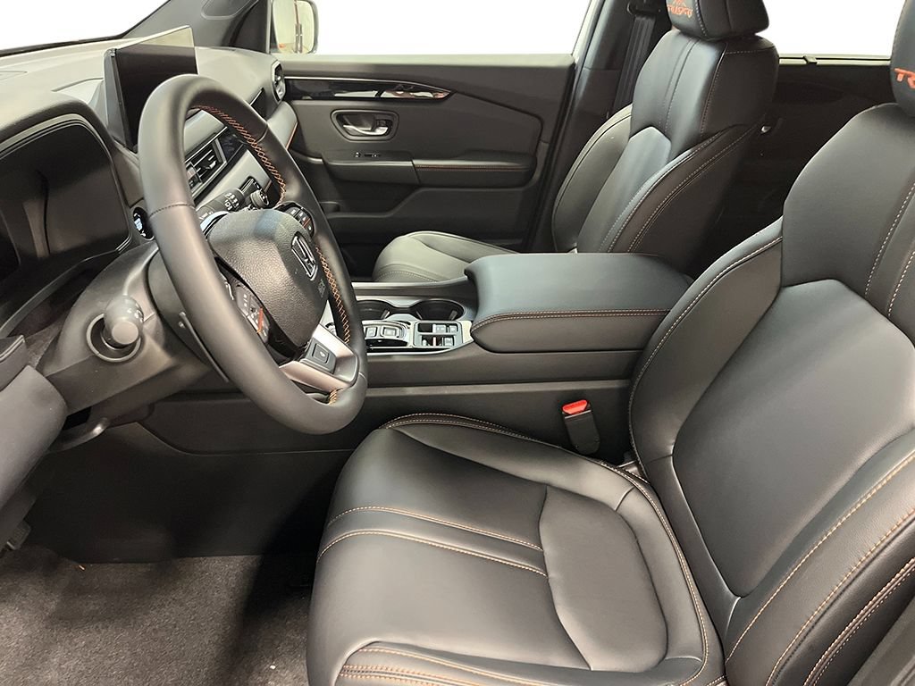 Certified 2026 Honda Pilot TrailSport image 19