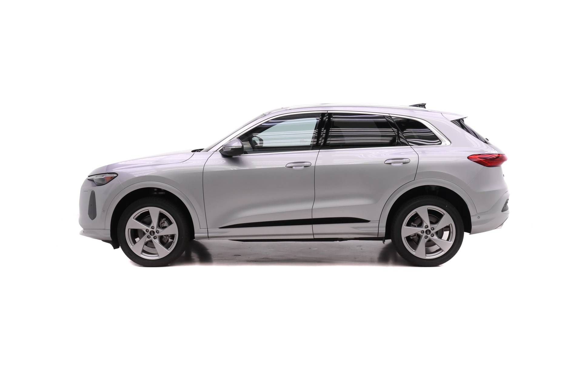 New 2026 Audi Q5 Premium Plus AWD/4WD image 3