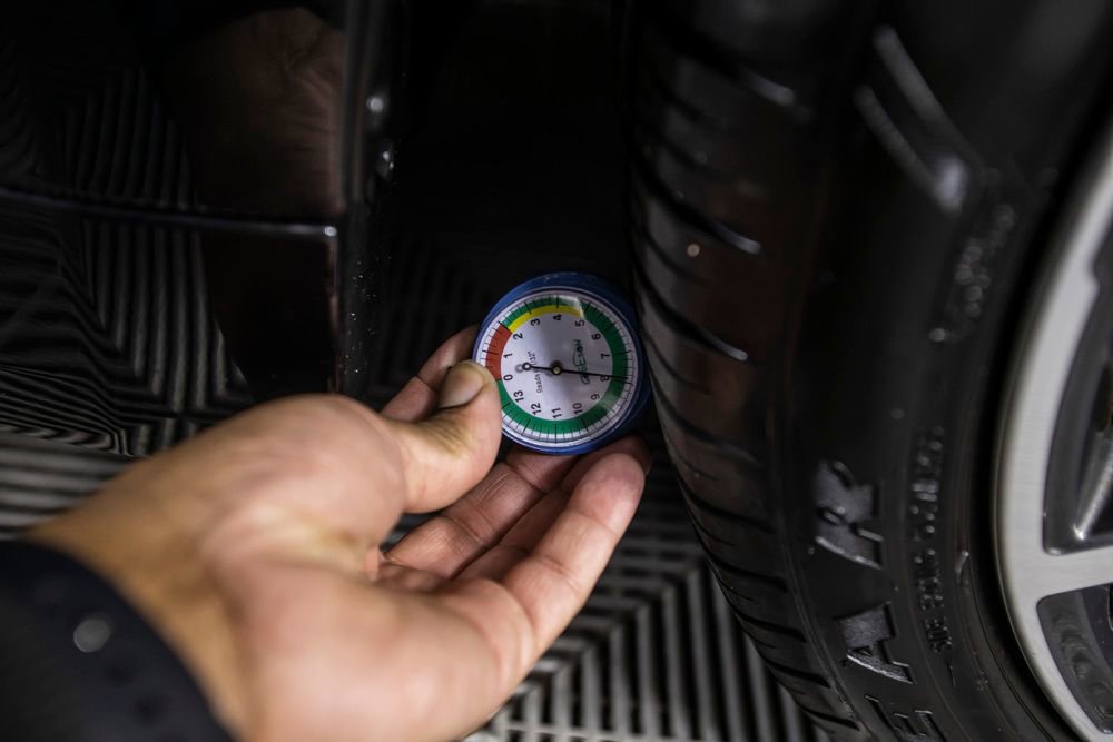 Used 2023 BMW 530e w/ Executive Package image 26