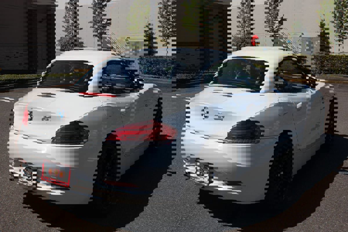 Used 2011 BMW Z4 sDrive30i image 10