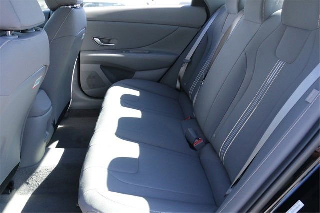 Used 2026 Hyundai Elantra Sport image 19