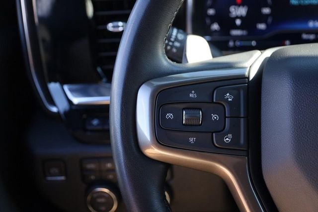 Used 2023 Chevrolet Silverado 1500 High Country w/ High Country Premium Package AWD/4WD image 12