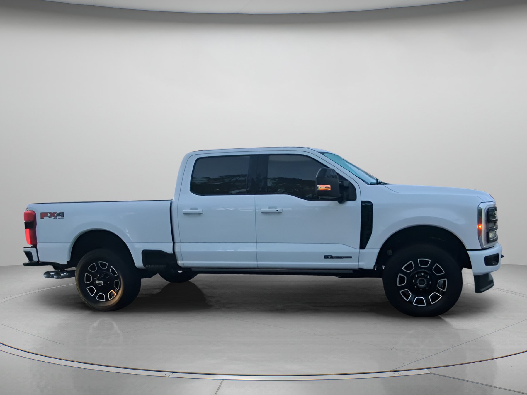 Certified 2025 Ford F250 Platinum w/ FX4 Off-Road Package AWD/4WD image 33