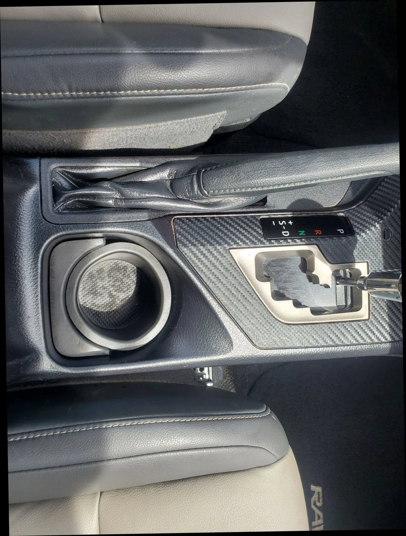 Used 2015 Toyota RAV4 Limited w/ Technology Package FWD image 41