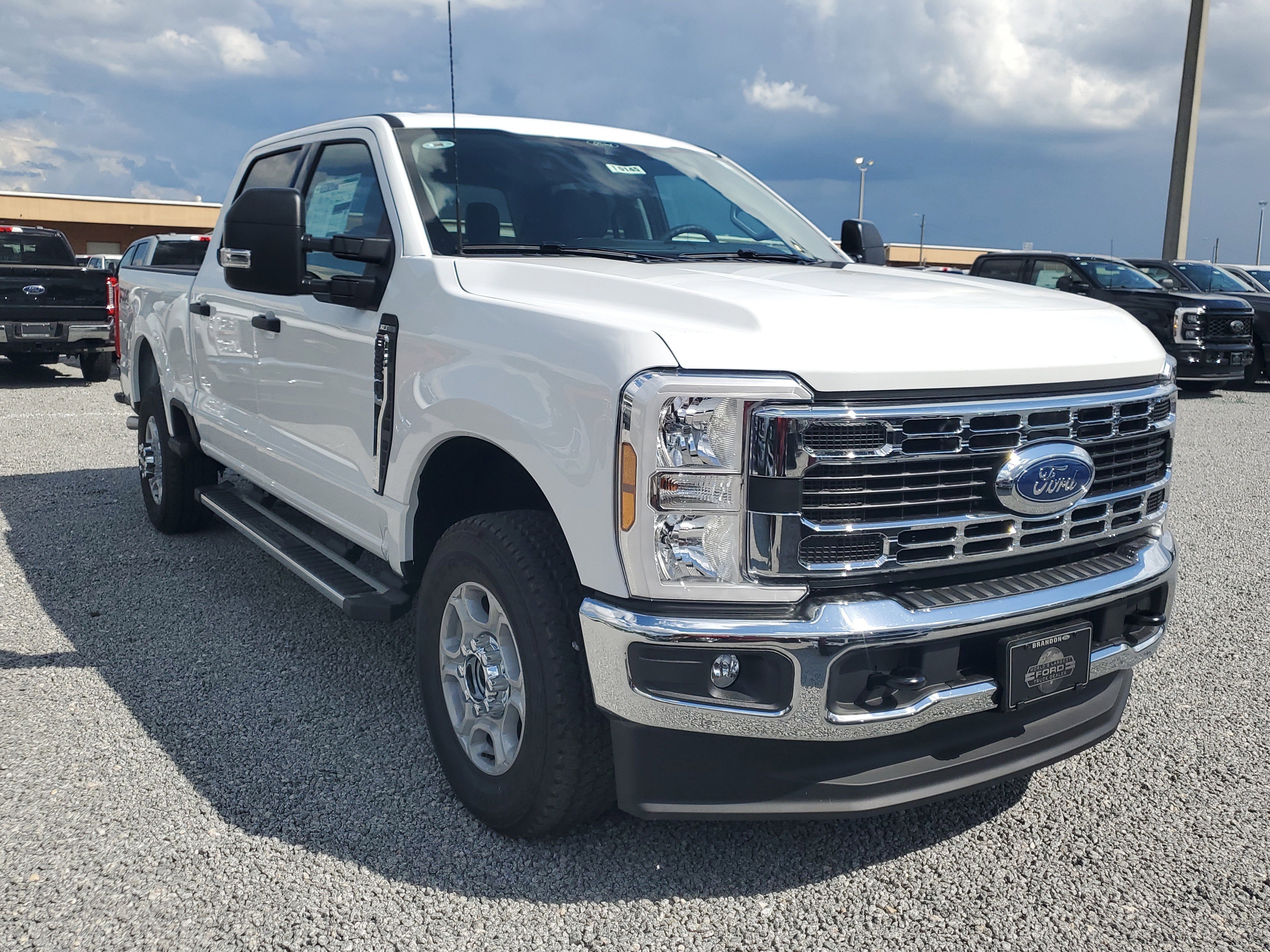 New 2026 Ford F250 XLT w/ FX4 Off-Road Package image 2
