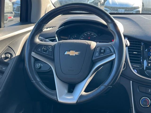 Used 2019 Chevrolet Trax LT w/ Sun & Sound Package image 14