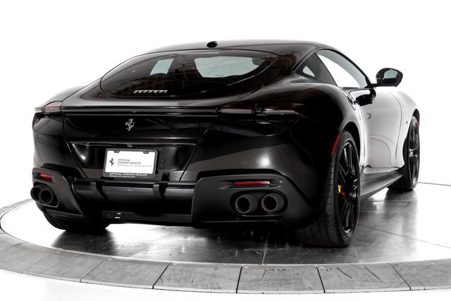 Used 2024 Ferrari Roma RWD image 11