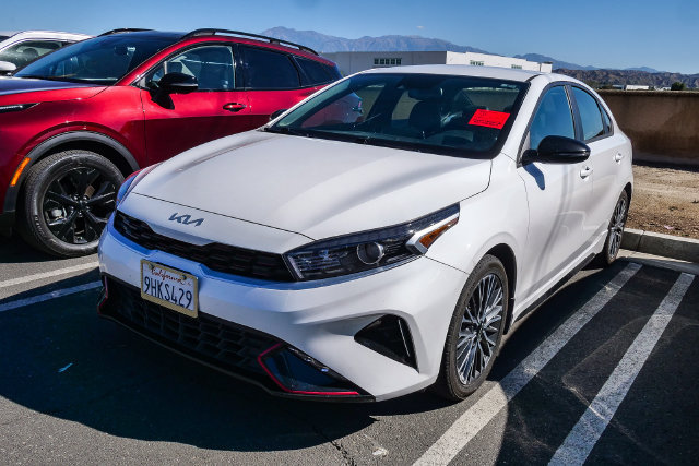 Certified 2023 Kia Forte GT-Line FWD image 5