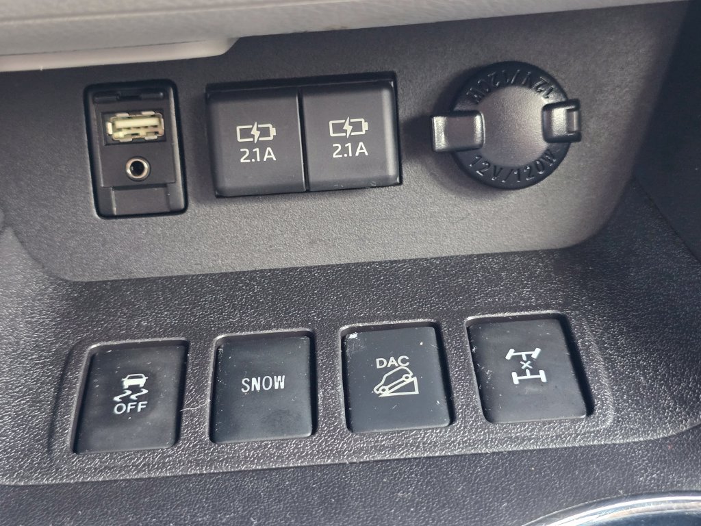 Certified 2019 Toyota Highlander Limited Platinum AWD/4WD image 9