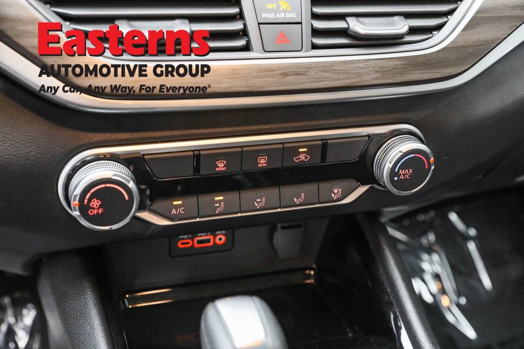 Used 2024 Nissan Altima 2.5 SV image 20