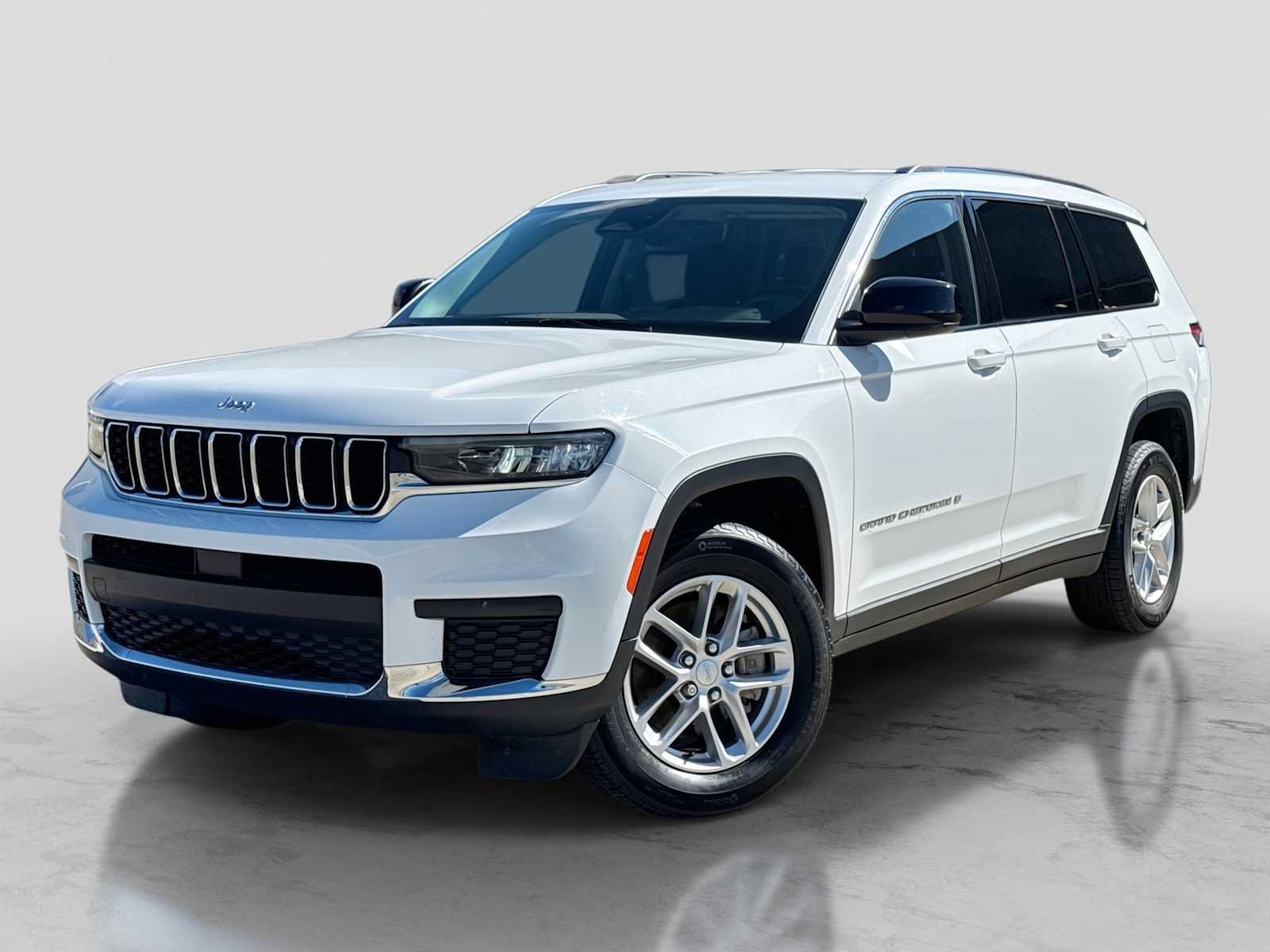 Used 2023 Jeep Grand Cherokee L Laredo w/ Luxury Tech Group I AWD/4WD video 1