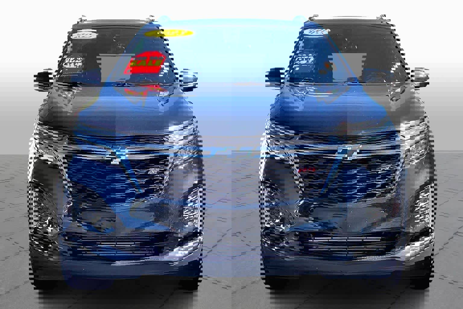 Used 2023 Chevrolet Equinox RS image 4