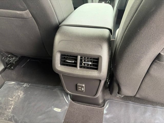 Used 2021 Chevrolet Equinox LS w/ LS Convenience Package AWD/4WD image 47