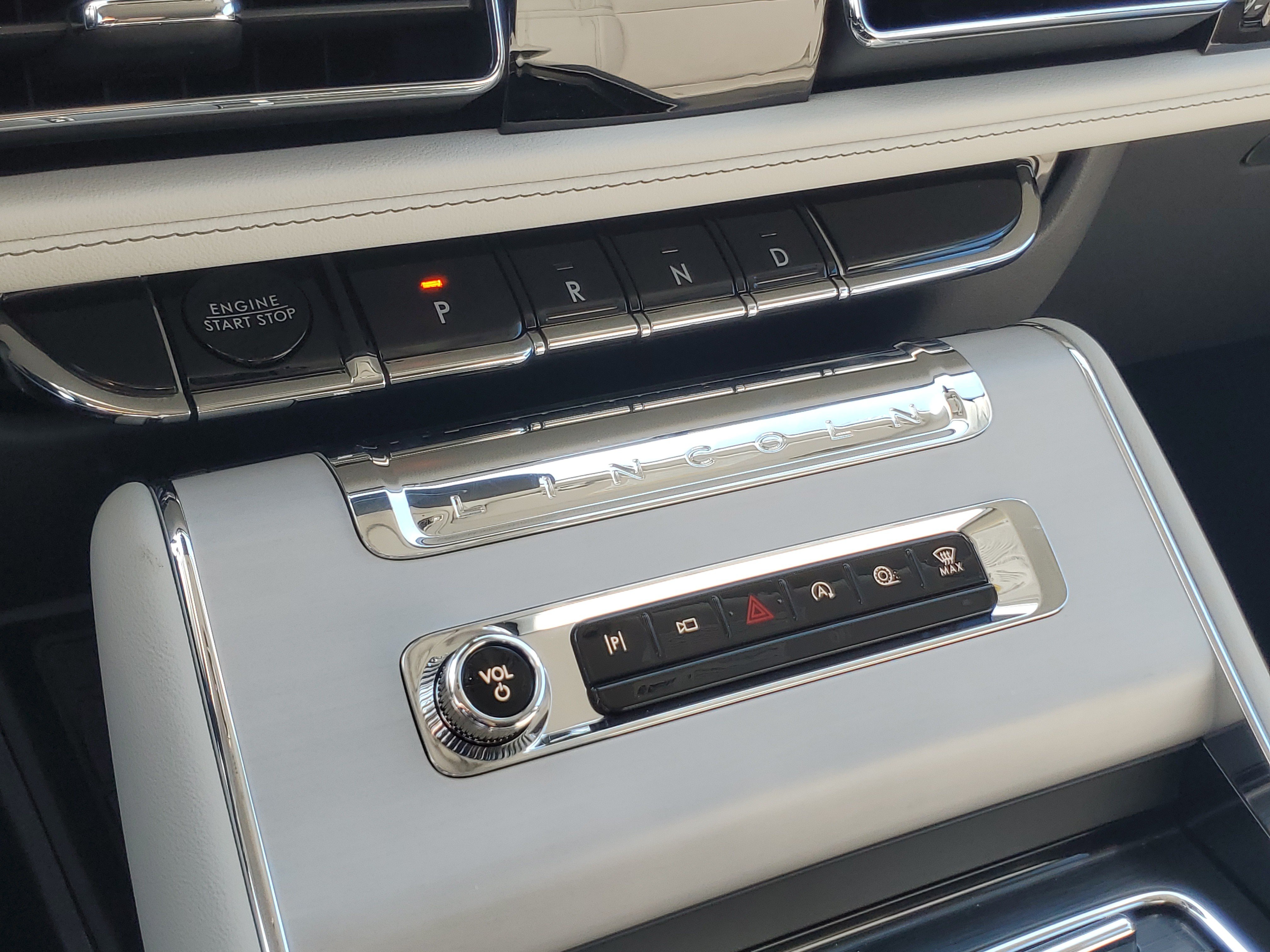 New 2027 Lincoln Aviator Reserve w/ Jet Appearance Package AWD/4WD image 20